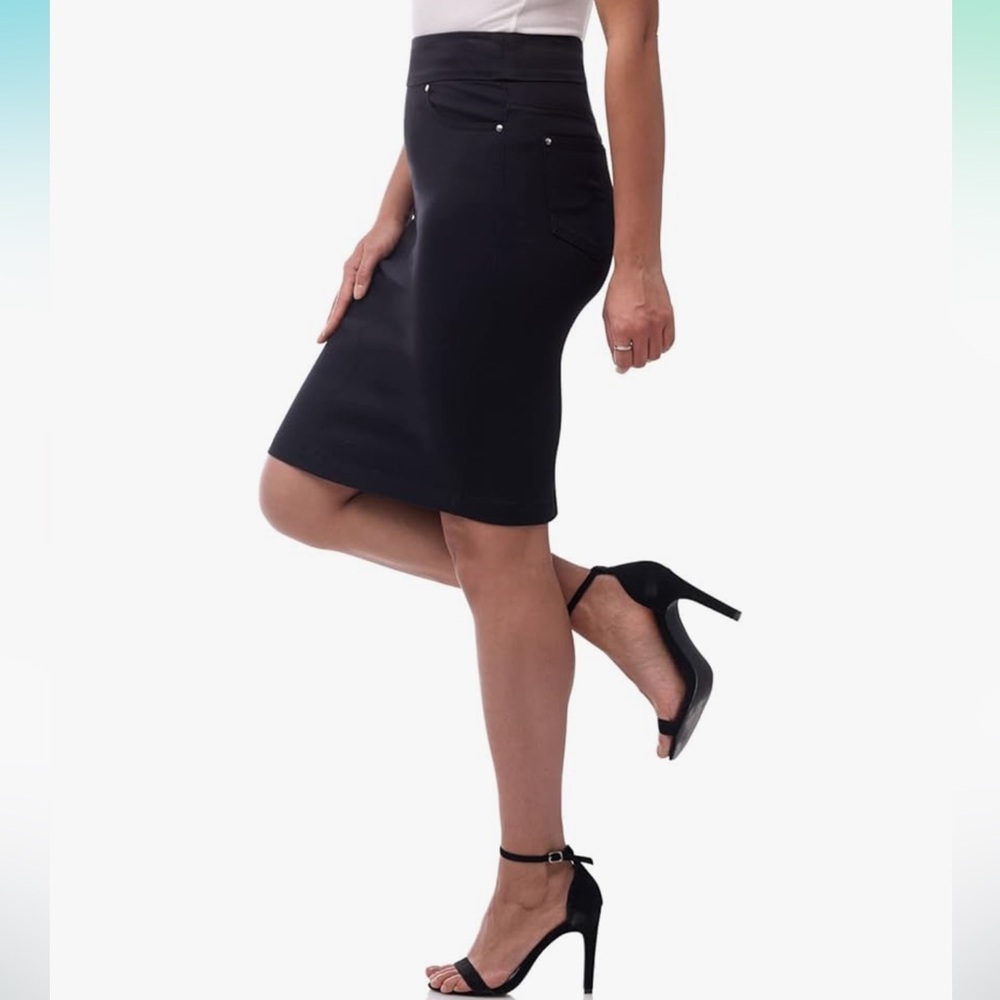 NWT Rekucci Ease Into Comfort Pull-On Stretch Black Denim Skirt Size 10 - Picture 2 of 7